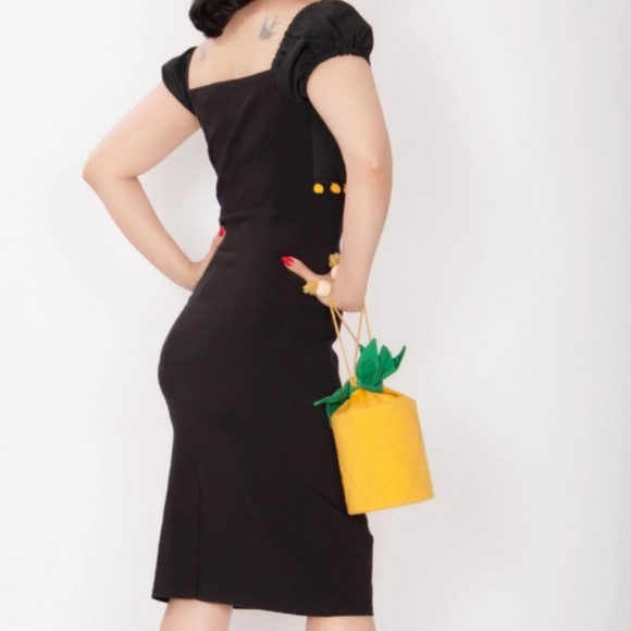 Pinup Girl Sexy 50's Style Dress - Picture 3 of 6